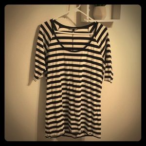Black and White Stripe T-shirt